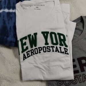 Aeropostale White Graphic T-Shirt